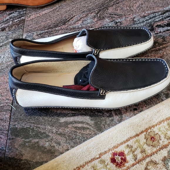 Shoes - Picture 4 of 5